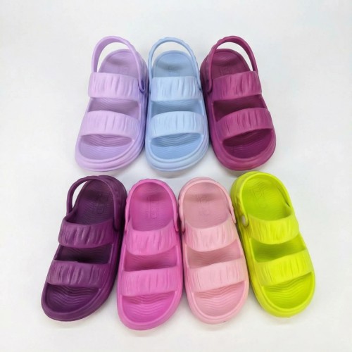 Жіночі сандалі крокси Даго Стиль світло-рожеві пінка — легкість і комфорт