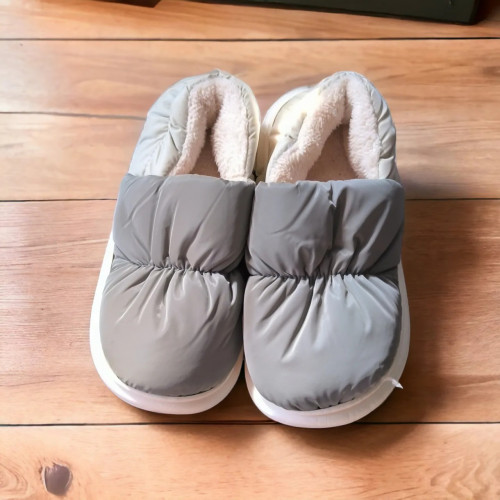 Теплі пухнасті жіночі хутряні кімнатні капці