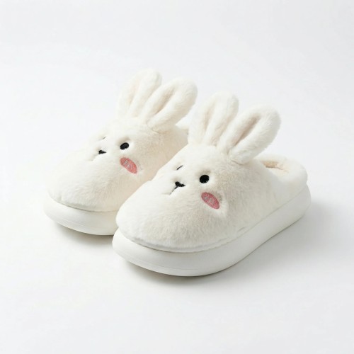 Жіночі кімнатні теплі капці закриті пухнасті Зайчики з вушками білі