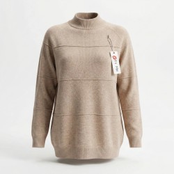 Жіночий в'язаний светр 