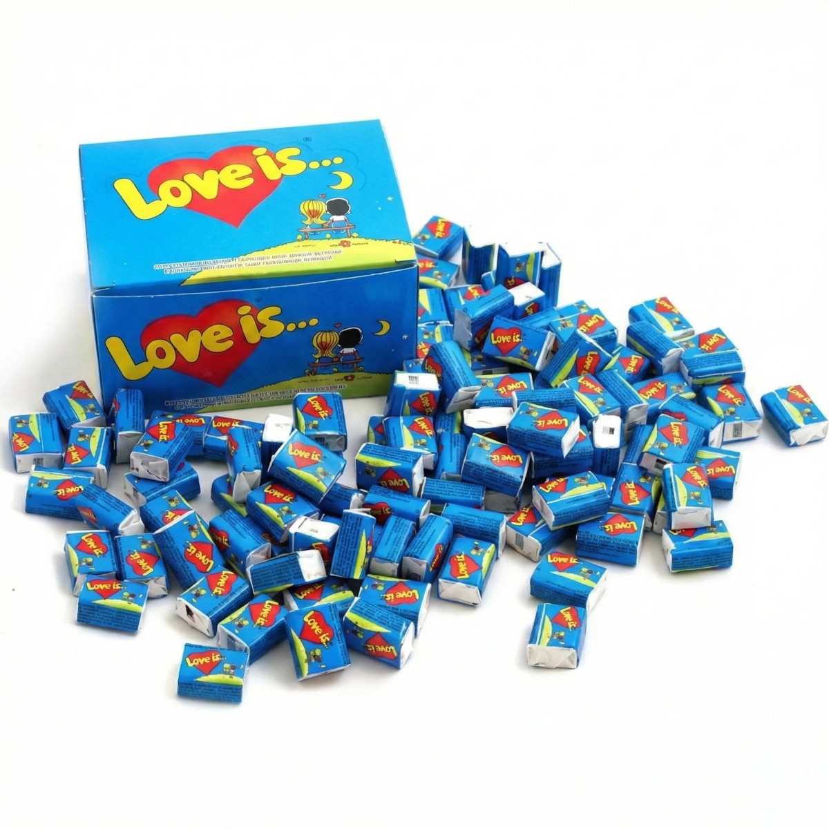 Жувальна гумка Love Is Полуниця-Банан (синя коробка, блок) (арт. 364)