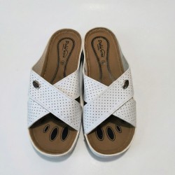 Жіночі шльопанці Dali MODA Comfort білі перехресні (37-42) — стиль і комфорт