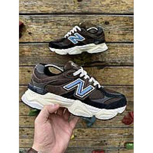 Чоловічі кросівки DAGO коричневі з сітчастим верхом 41 — комфорт і стиль