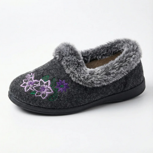 Чуні капці домашні сірі з вишивкою квіти. Теплі жіночі бурки на хутрі. Розміри 38-42 (арт. 4898)