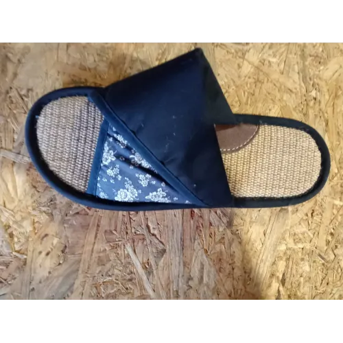 Жіночі кімнатні капці велюрові із сердечками 36- 41