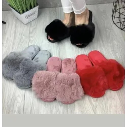 Теплі пухнасті жіночі хутряні кімнатні капці 36 — 41 38-39