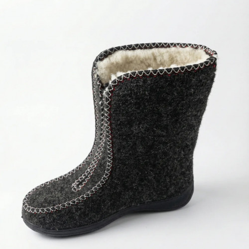 Бурки високі суконні на хутрі. Чорні зимові чуні на блискавці спереду. Розміри 37-42 (арт. 5153)