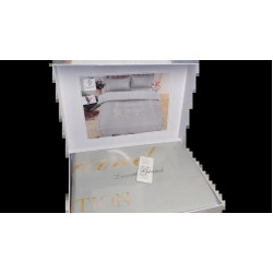 Постельное белье в подарочной коробке Laura Grand - Exclusive