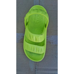Жіночі сандалі піна (37-41). Яскраві салатові босоніжки для пляжу та саду, Гумові