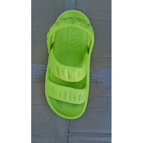 Жіночі сандалі піна (37-41). Яскраві салатові босоніжки для пляжу та саду, Гумові