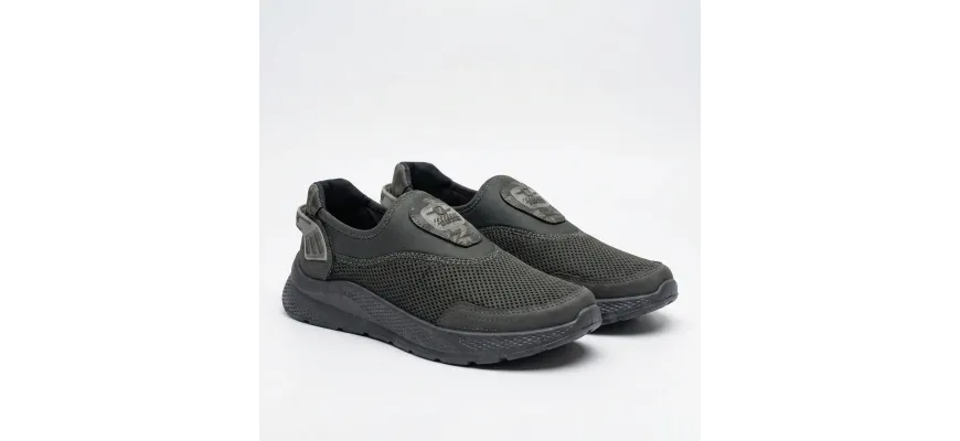 Взуття хакі: з чим носити — повний гід по образах 2026