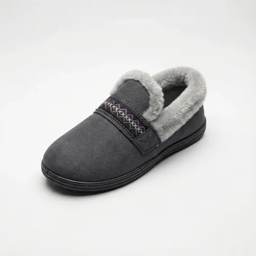 Жіночі теплі кімнатні капці на хутрі з вишивкою (36-41). Зимові домашні капці панчіх