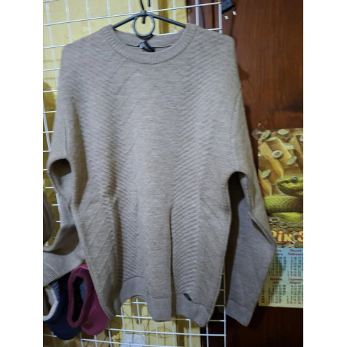 Светр чоловічий бежевий в'язаний з фактурним візерунком. Класичний джемпер 48-50