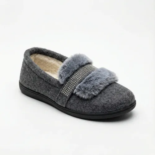 Жіночі домашні капці мокасини сірі повстяні на хутрі зі стразами (36-41)