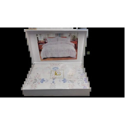 Постельное белье в подарочной коробке Laura Grand - Lusi