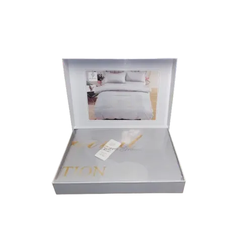 Постільна білизна в подарунковій коробці Laura Grand — Exclusive