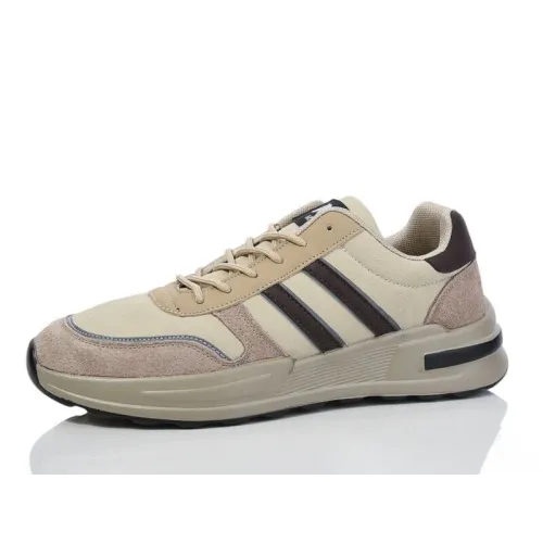 Чоловічі кросівки в бежевому кольорі