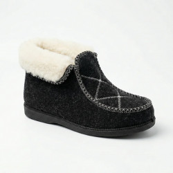 Жіночі зимові чуні-капці на хутрі Чорні. Теплі короткі бурки бабуші (37-41 р)