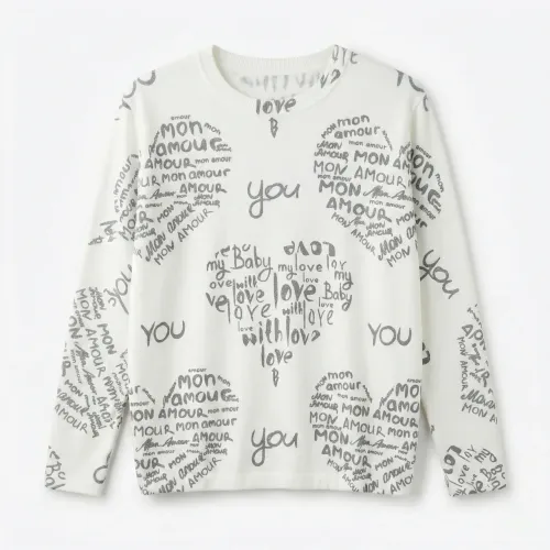 Жіночий светр з написами 