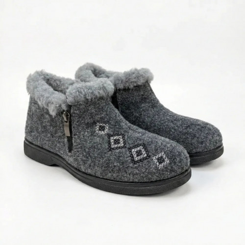 Жіночі зимові чуні-черевики на хутрі з вишивкою. Теплі домашні капці-бабуші на блискавці (37-41 р) (арт. 7004)