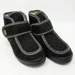 Бурки жіночі високі суконні на липучці. Чорні зимові чуні для широкої ноги. Розміри 37-42