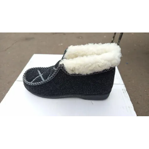 Теплі домашні капці з хутром