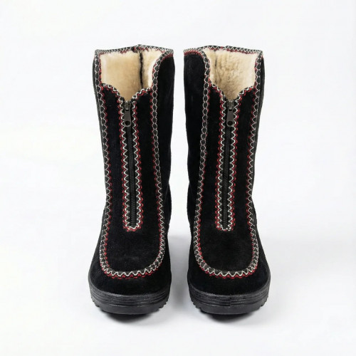 Бурки зимние высокие суконные на меху. Черные чуни на молнии. Размеры 38-42 42