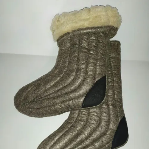 Валянки без калош стьобані. Теплі кімнатні бурки-чуні на хутрі (Золото) 44