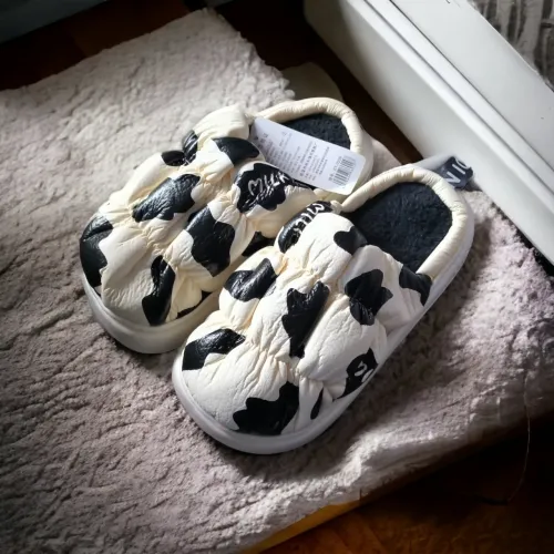 Теплі пухнасті жекроксійські хутряні кімнатні капці 36 — 41 39