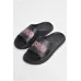 Чоловічі шльопанці чорні з принтом 