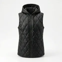 Жіноча тепла жилетка з капюшоном Чорна (ромб). Стьобана безрукавка зі стразами 46-54 54