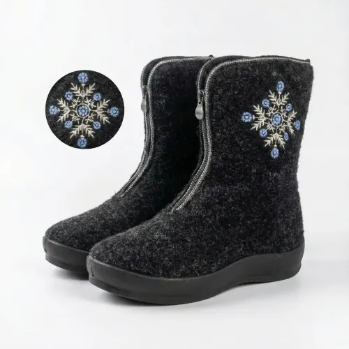 Жіночі зимові бурки на блискавці. Чорні повстяні чобітки з вишивкою Сніжинка 36-42 39
