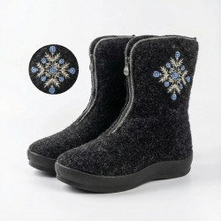 Женские зимние бурки на молнии. Черные войлочные сапожки с вышивкой Снежинка 36-42 42
