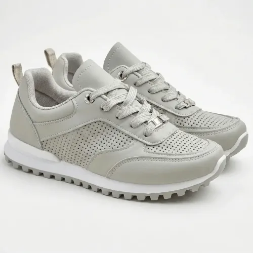 Жіночі кросівки Світло-сірі з перфорацією еко-шкіра (36-41) класичні повсякденні кеди 38