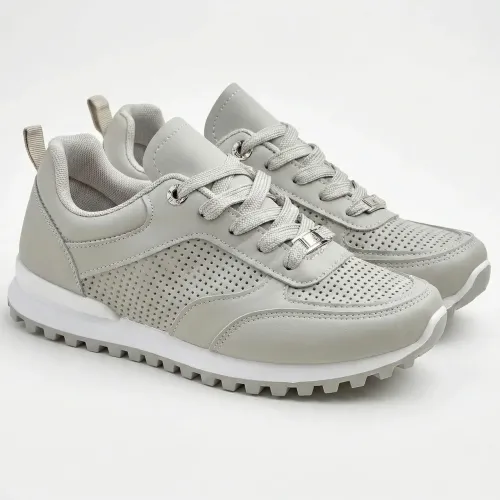 Жіночі кросівки Світло-сірі з перфорацією еко-шкіра (36-41) класичні повсякденні кеди 40