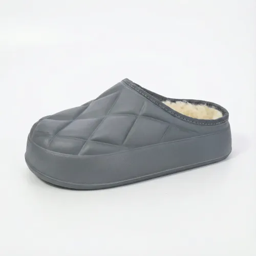 Жіночі зимові капці-дутики сірі на хутрі (37-41). Теплі стьобані шльопанці на платформі 40