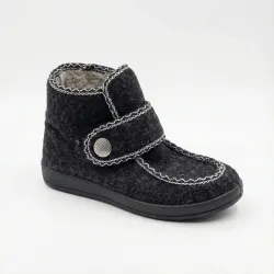 Жіночі зимові бурки на хутрі чорні (36-42). Теплі повстяні черевики на липучці (бабуші) 41