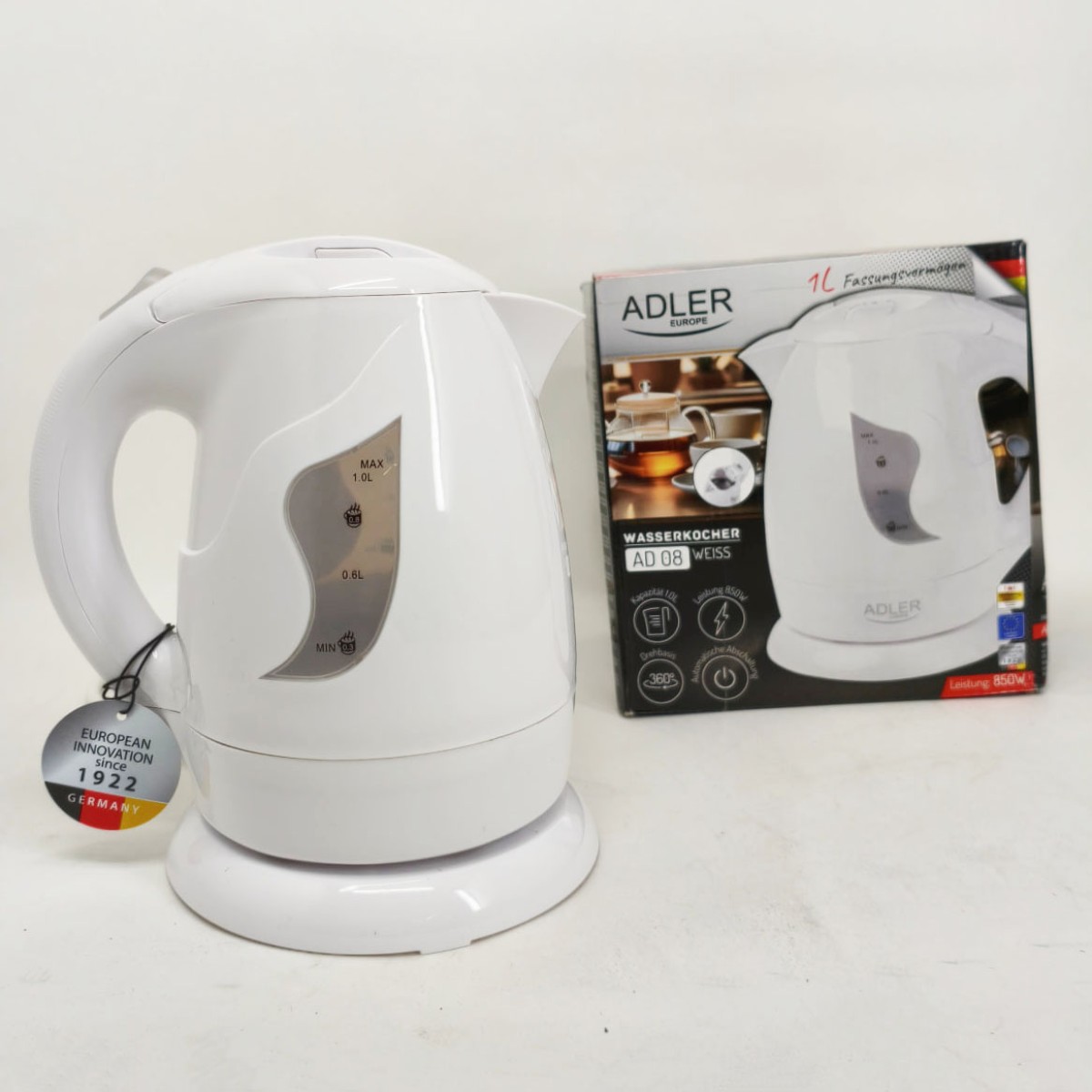 Электрочайник Adler AD 08 1.0л White