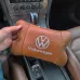 Набор подушек 2шт для автомобиля Volkswagen из натуральной коричневой кожи. Подушки на подголовник