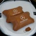 Комплект 2шт для подголовника Mercedes-Benz изготовлен из натуральной коричневой кожи. Комфорт в авто