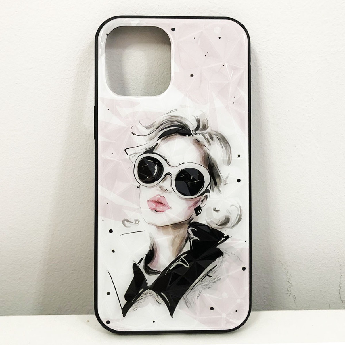 Чехол для Apple Iphone 12 Pro Max девушка в очках. Цвет: розовый (арт. 10980)