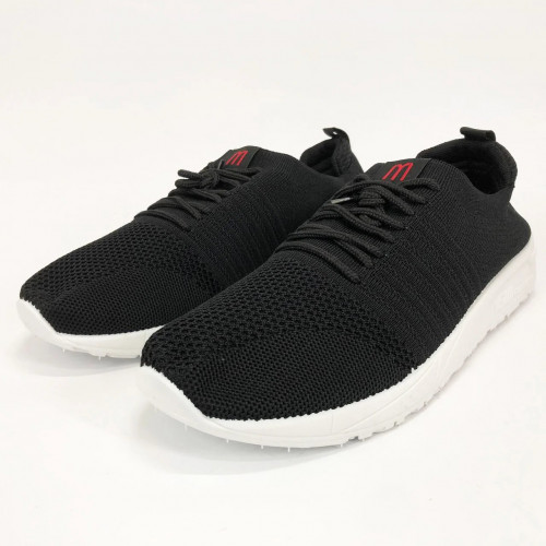 Кроссовки летние. Размер 42. Цвет: черный