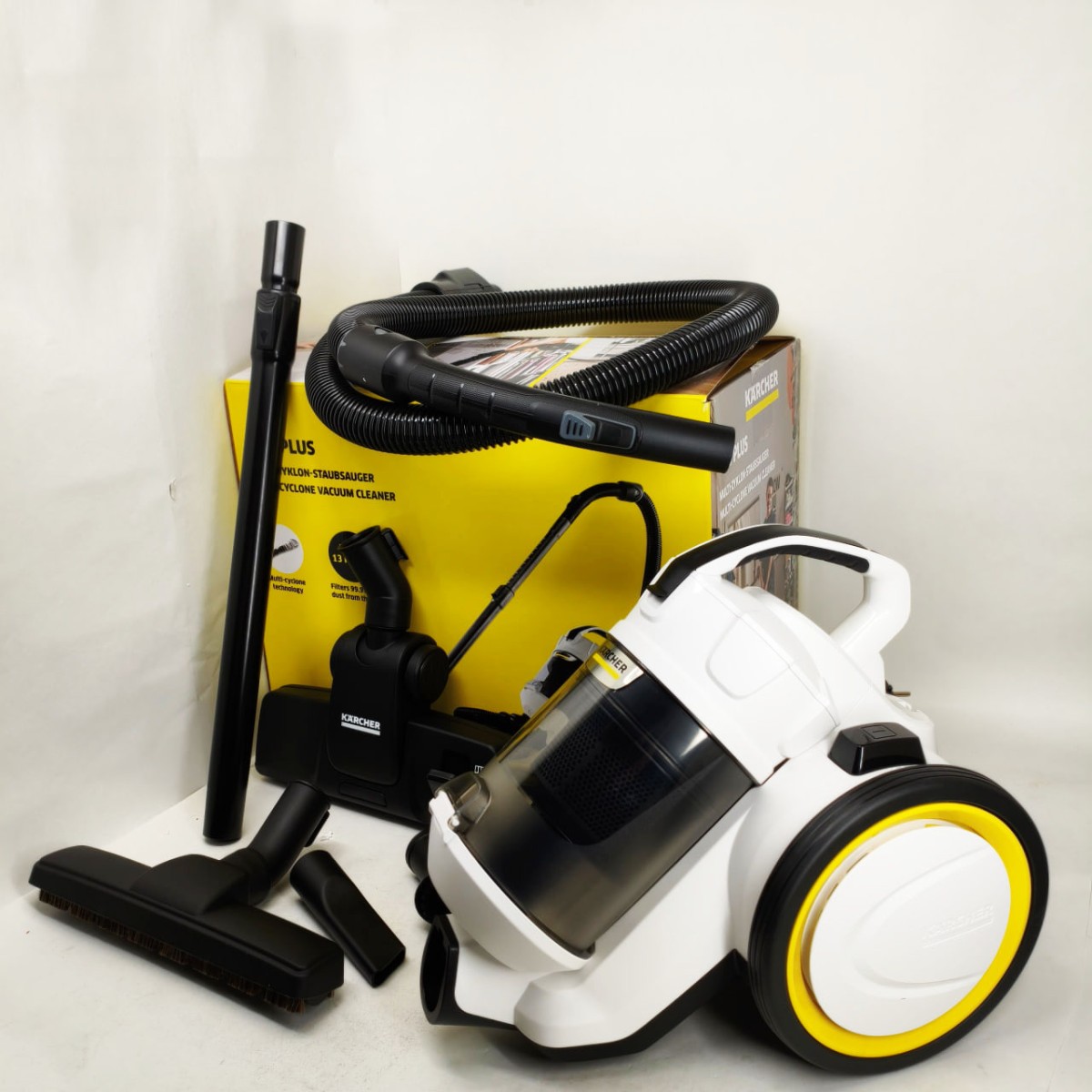 Пилосос безмішковий Karcher VC 3 Plus (арт. 23923)