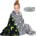 Светящийся в темноте плед плюшевое покрывало Blanket kids Magic Star 150х100 см флисовое одеяло. Цвет: серый