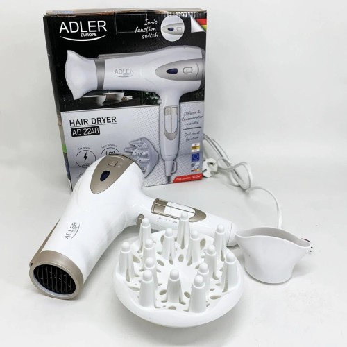 Электрический фен для волос Adler AD-2248 White 2400Вт для укладки и сушки с насадками с ионизацией